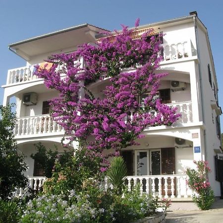 Apartments By The Sea Barbat, Rab - 17620 Barbat na Rabu المظهر الخارجي الصورة
